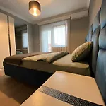 Ama Lux